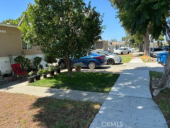 3rd image of 5915 Lemon Ave