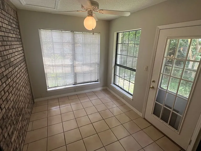 1236 Whitewood Way — Photo 19