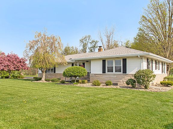4th image of 24662 Redfield St