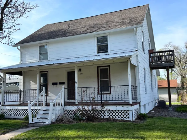 1515 25th Ave, Moline, IL 61265