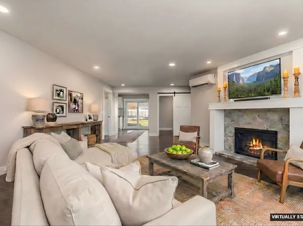 604 W Crest Dr, Moses Lake, WA 98837