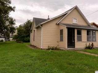 3029 Pratt St, Omaha, NE 68111