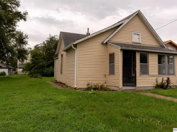 3029 Pratt St, Omaha, NE 68111
