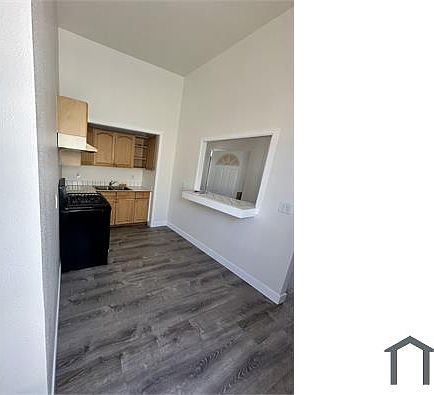1st image of 868 21st St #B