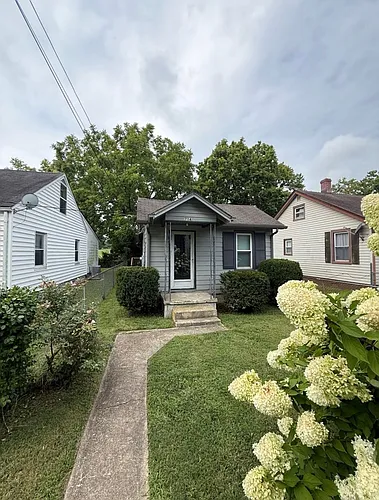 714 Golfview Dr Photo 1