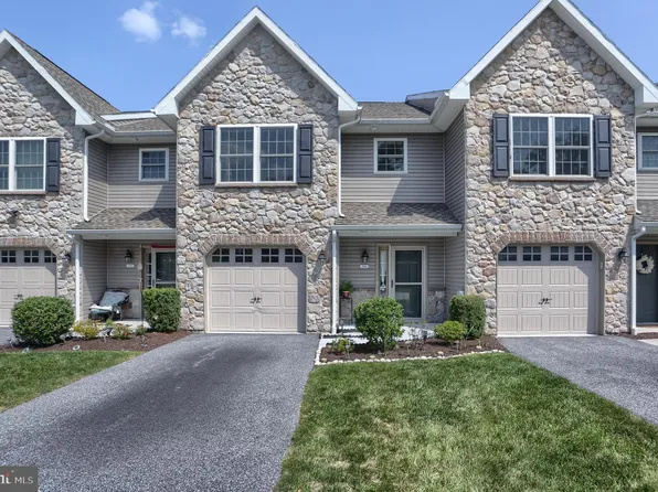 358 Melbourne Ln, Mechanicsburg, PA 17055