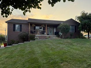 110 Springhill Ln, Berea, KY 40403