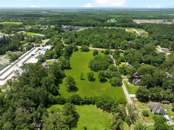 69 Helen Dr, Madisonville, LA 70447