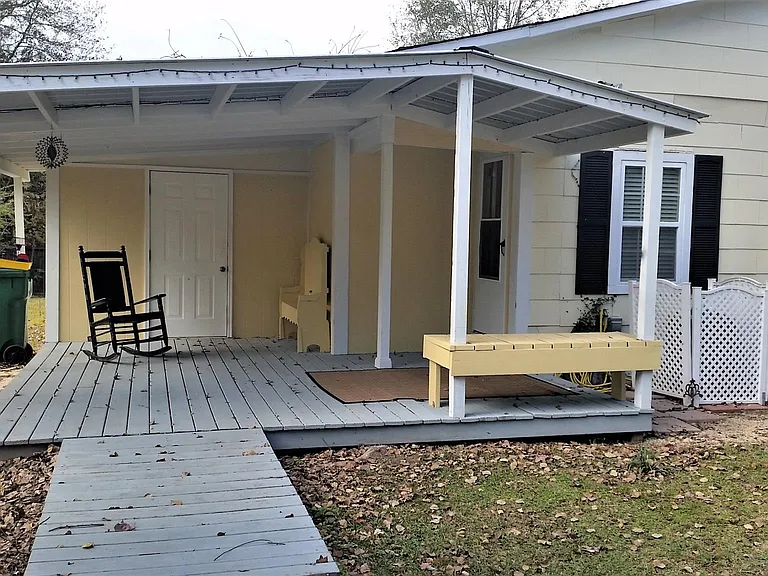 258 Corinth Rd — Photo 16