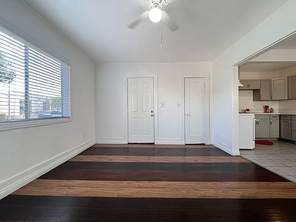 3rd image of 2253 Linden Ave #B