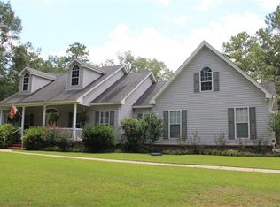 90 Crystal Creek Dr, Wetumpka, AL 36092