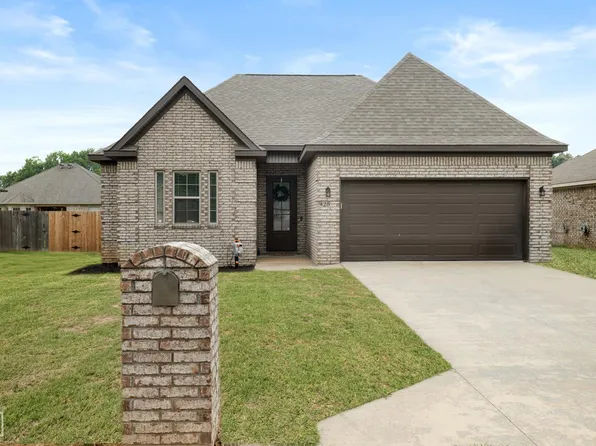 425 Brookstone Dr, Jonesboro, AR 72404