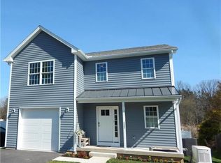 7267 Decatur St, New Tripoli, PA 18066