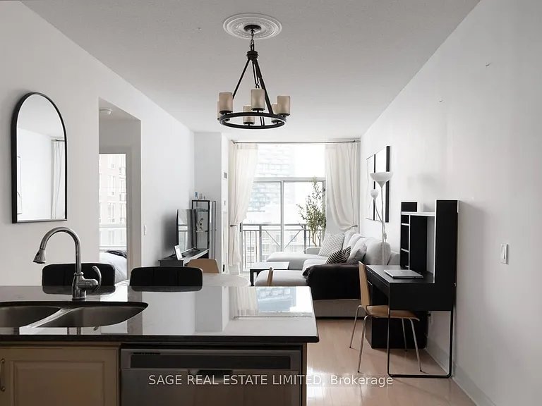 1101 Leslie St #1507 — Photo 1