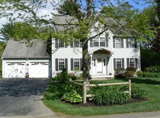 23 Saunders Ln, Rowley, MA 01969