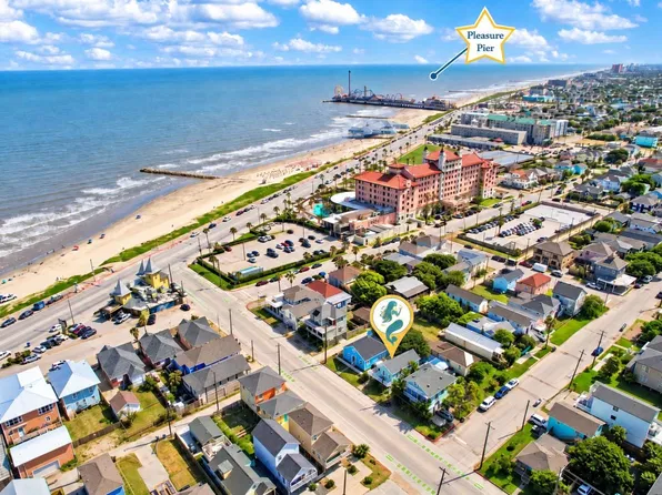 1805 19th St, Galveston, TX 77550