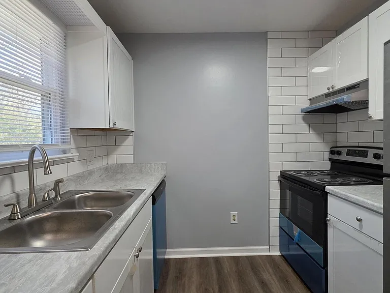 2802 Vinyard Ave NE #2 — Photo 14