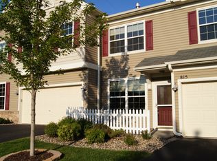 815 Braunworth Ct, Chaska, MN 55318