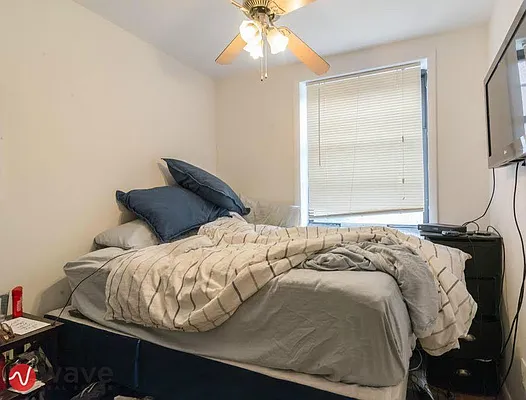 Rented by Wave Real Estate Group | media 56