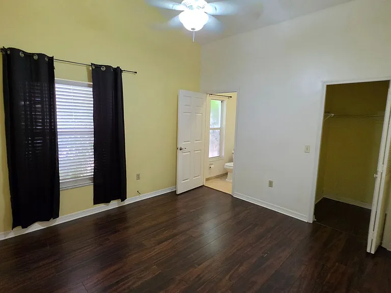 10051 Dorset Dr — Photo 27