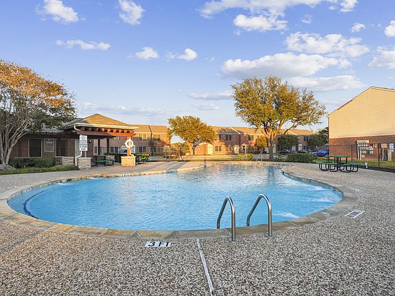 3rd image of 100 Heather Lane Cir #2-230