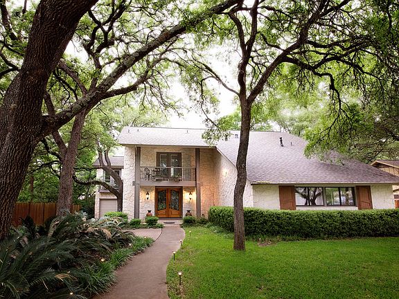 2nd image of 8910 Currywood Dr