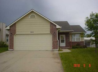 2600 Danbury Rd, Augusta, KS 67010