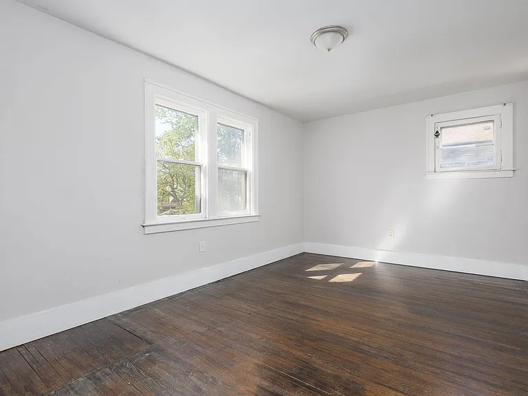 4341 Glendale Ave — Photo 18