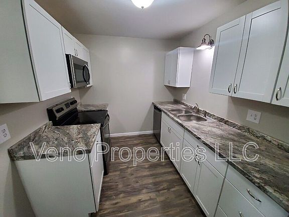 5th image of 198 Tallow Wood Dr