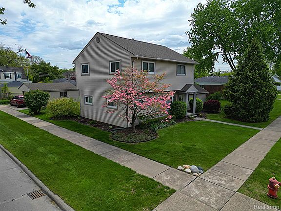 3rd image of 6964 Norborne Ave