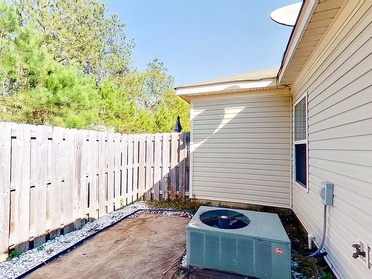 729 Whispering Willow Way — Photo 16