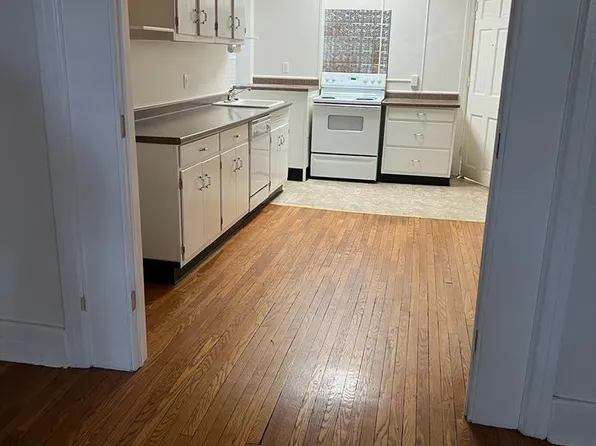 406 Chestnut St #2, Emmaus, PA 18049