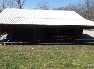 320 Spruce Creek Dr, Jamestown, TN 38556