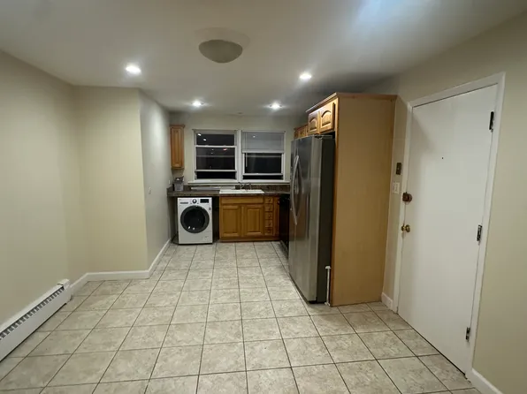 9217 S Cottage Grove Ave APT 2, Chicago, IL 60619