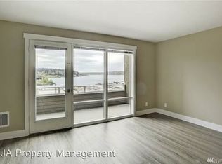 6321 NE 181st St APT 10, Kenmore, WA 98028