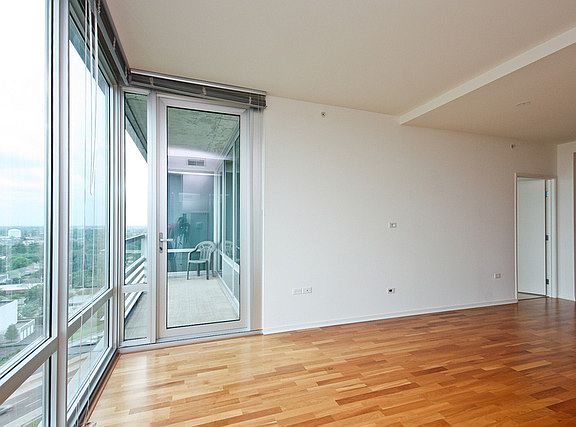 3rd image of 9655 Woods Dr Unit 1705