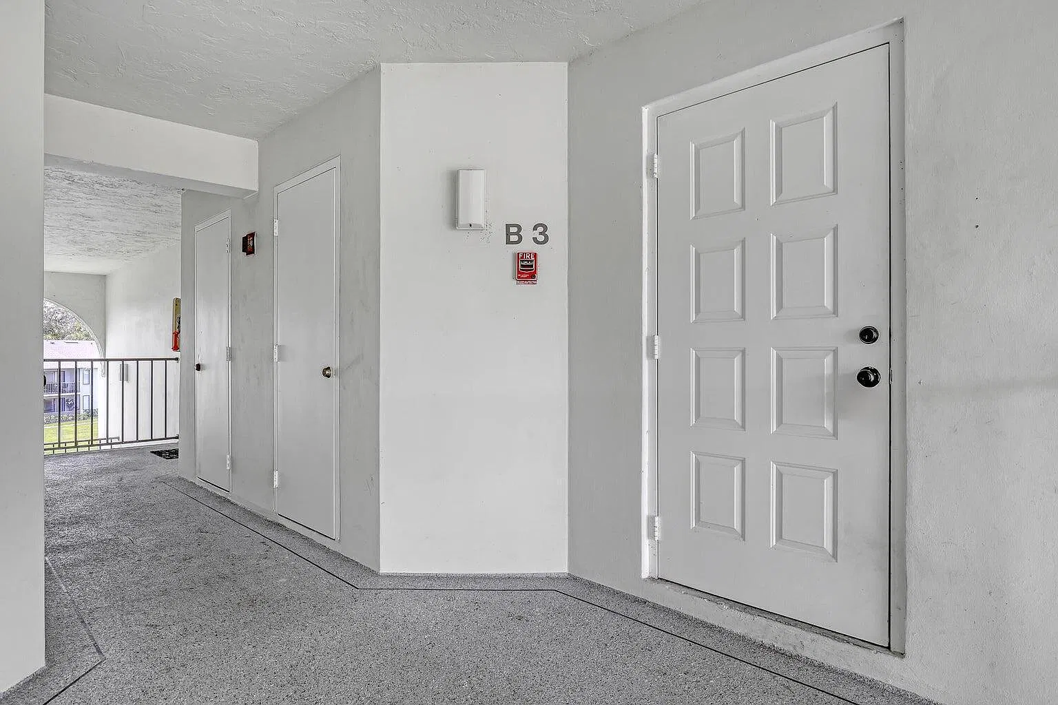 2 bed, 2.0 bath, 1104 sqft, $2,100 — Photo 3