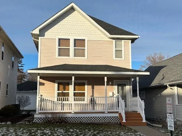 1365 5th St E, Saint Paul, MN 55106