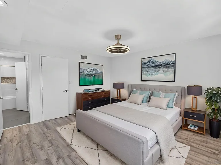 8009 Calle Fanita — Photo 18