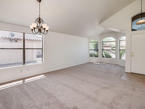 3rd image of 10308 W Jessie Ln