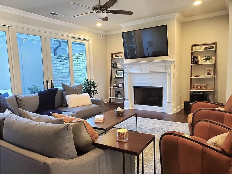 4009 Vickery Gln — Photo 9