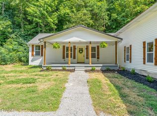 518 Old Tacora Hills Rd, Clinton, TN 37716