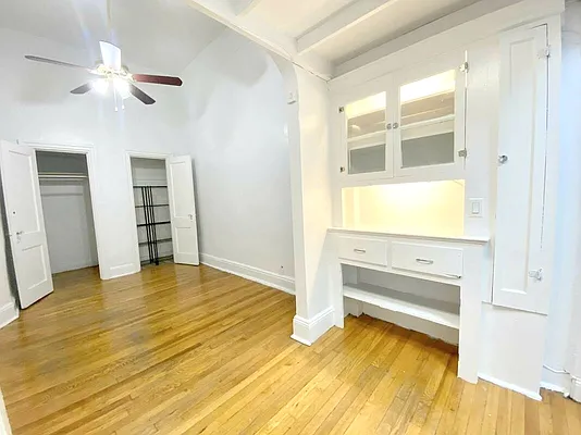 Rented by Manhattan Spaces | media 2