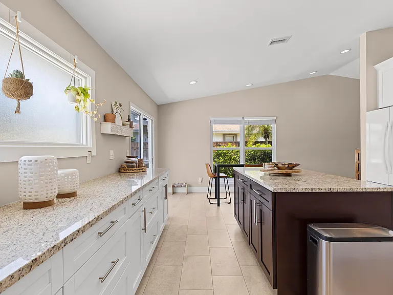 4114 Bay Laurel Way — Photo 37