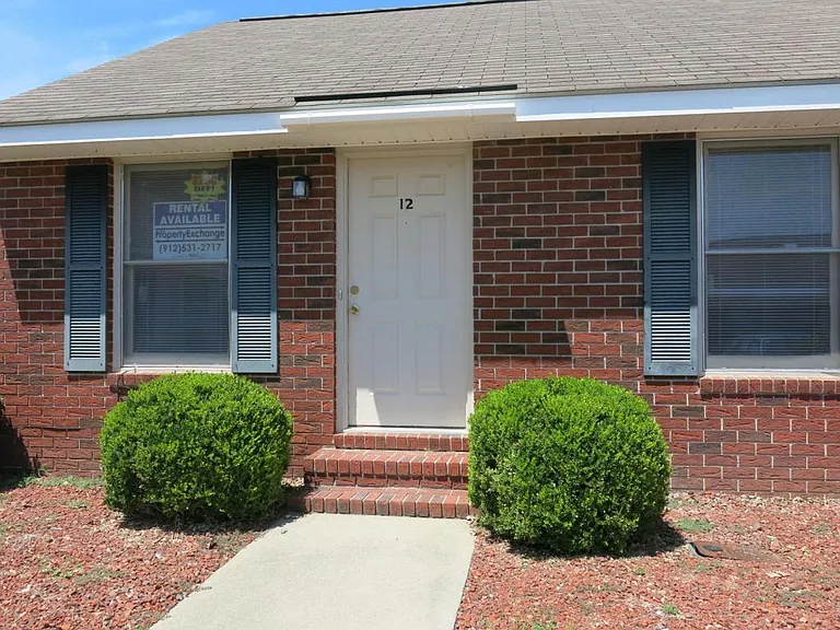140 Lanier Dr #12 — Photo 9