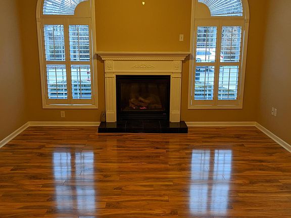 2nd image of 2916 Ginnbrooke Ln