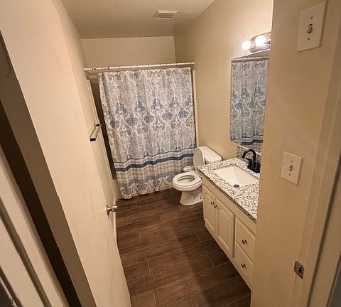 4th image of 2516 Bea Ct #A