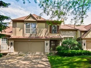 562 Cherbourg Ct S #562, Buffalo Grove, IL
