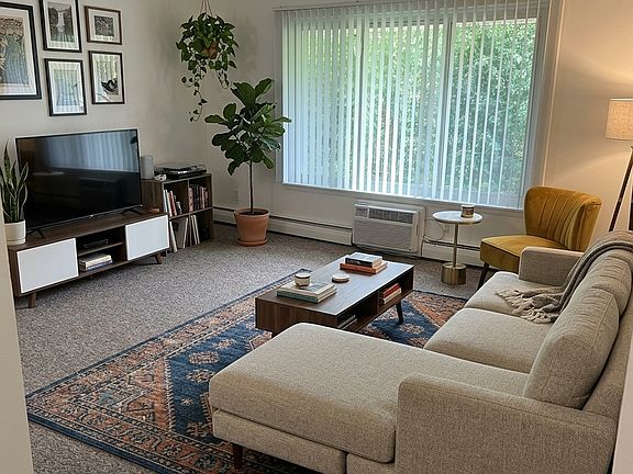 5th image of 4307 Durand Ave #110