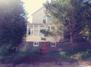 713 E South Ave, Houghton, MI 49931